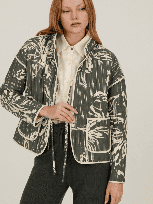 Chaqueta MEISIE estampada guateada